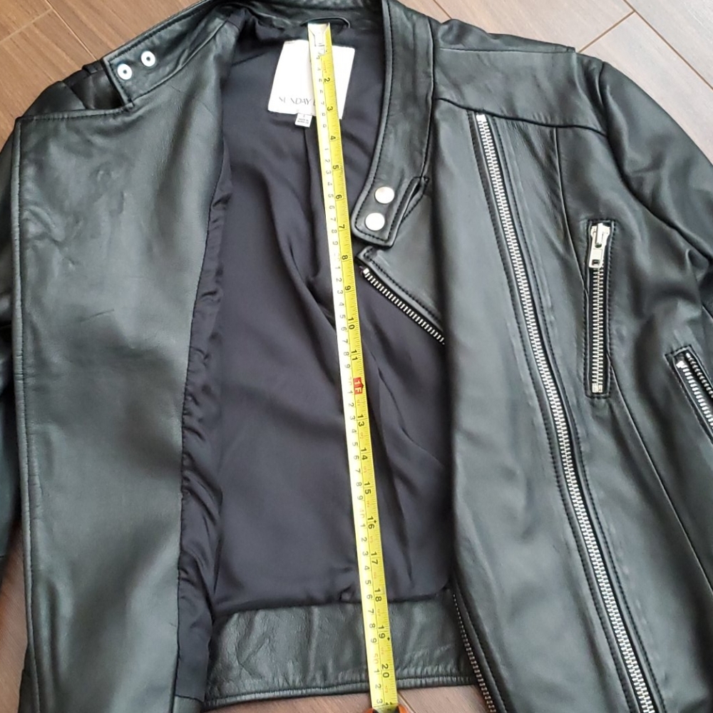 Leather jacket - Picture 7 of 11
